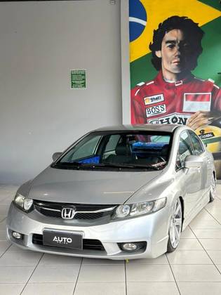 HONDA CIVIC 1.8 LXS 16V GASOLINA 4P AUTOMÁTICO